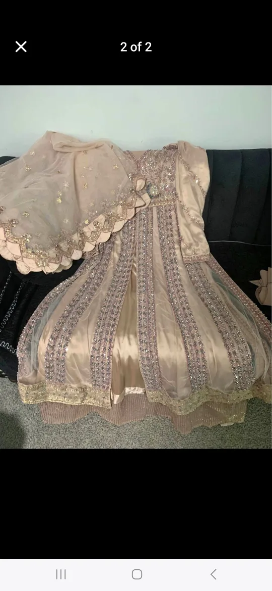 Gorgeous Embellished Formal Partywear thumbnail