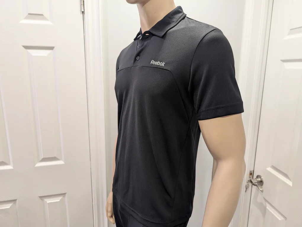 EUC - Men's Reebok Golf Polo Shirt image indicator(3)
