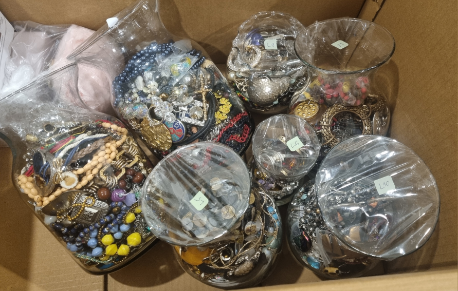 Bulk Lot of Assorted Jewellery