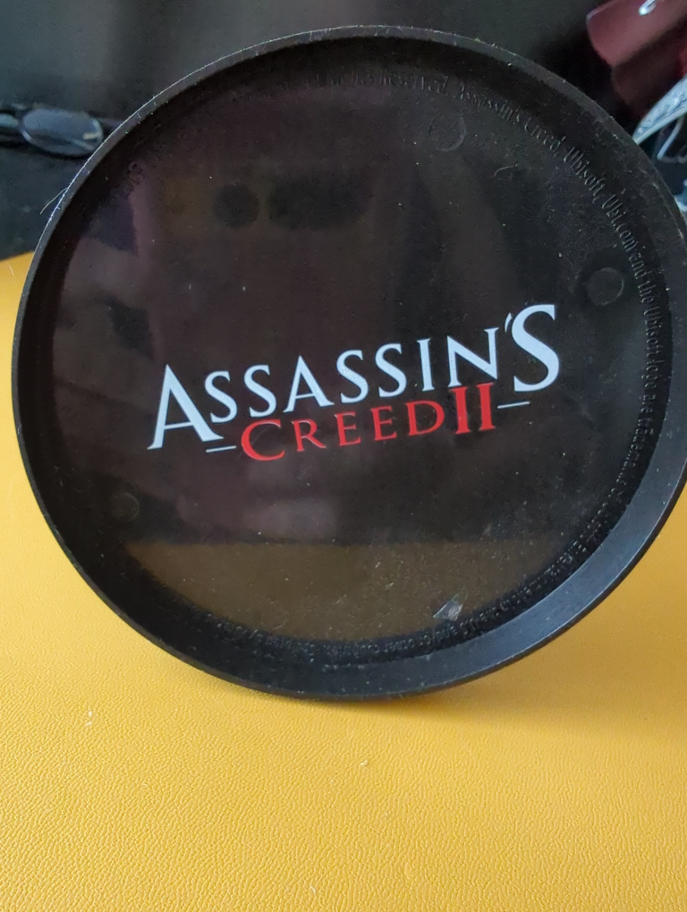Assassin's Creed II Ezio Figurine - photo 3