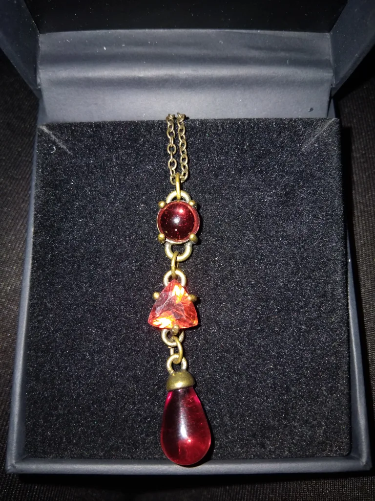 Red Gemstone Pendant Necklace with Box image indicator(2)