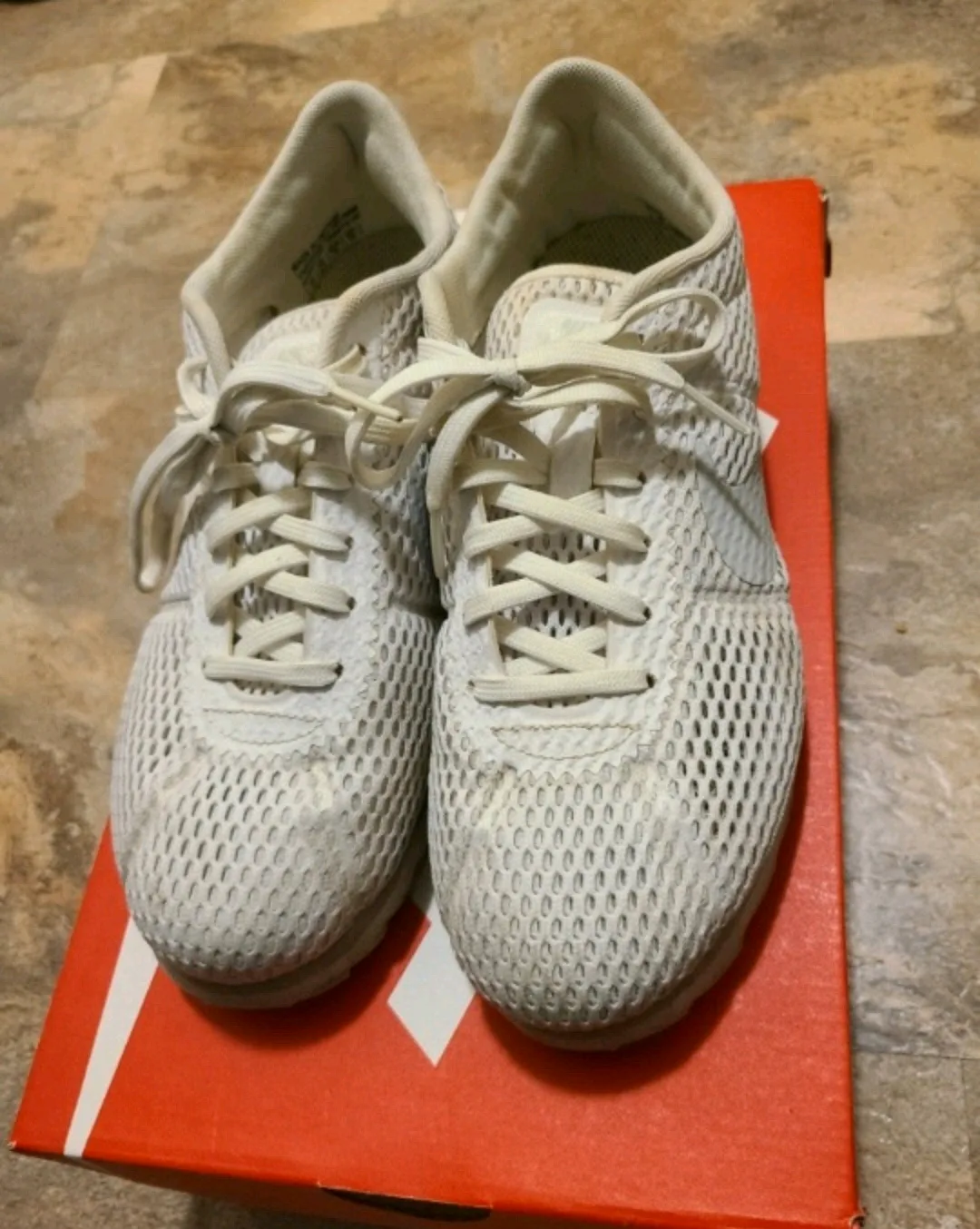 Nike Shoes - Women's Size 7 thumbnail