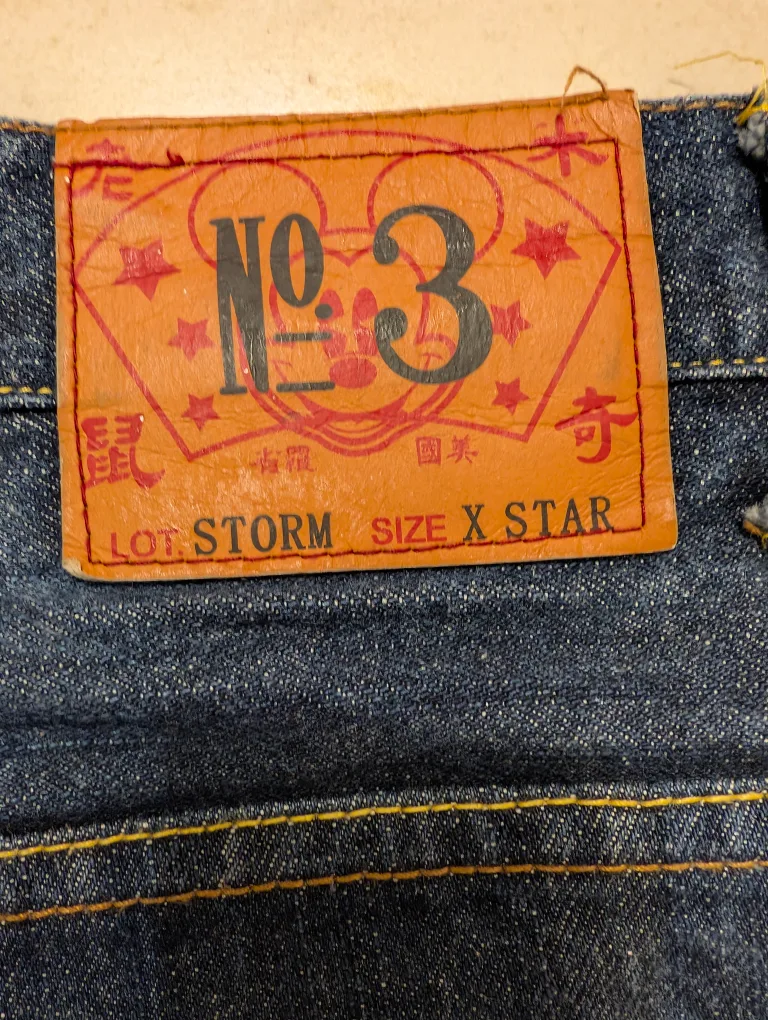 EVISU Lot Storm Jeans Size X Star image indicator(5)