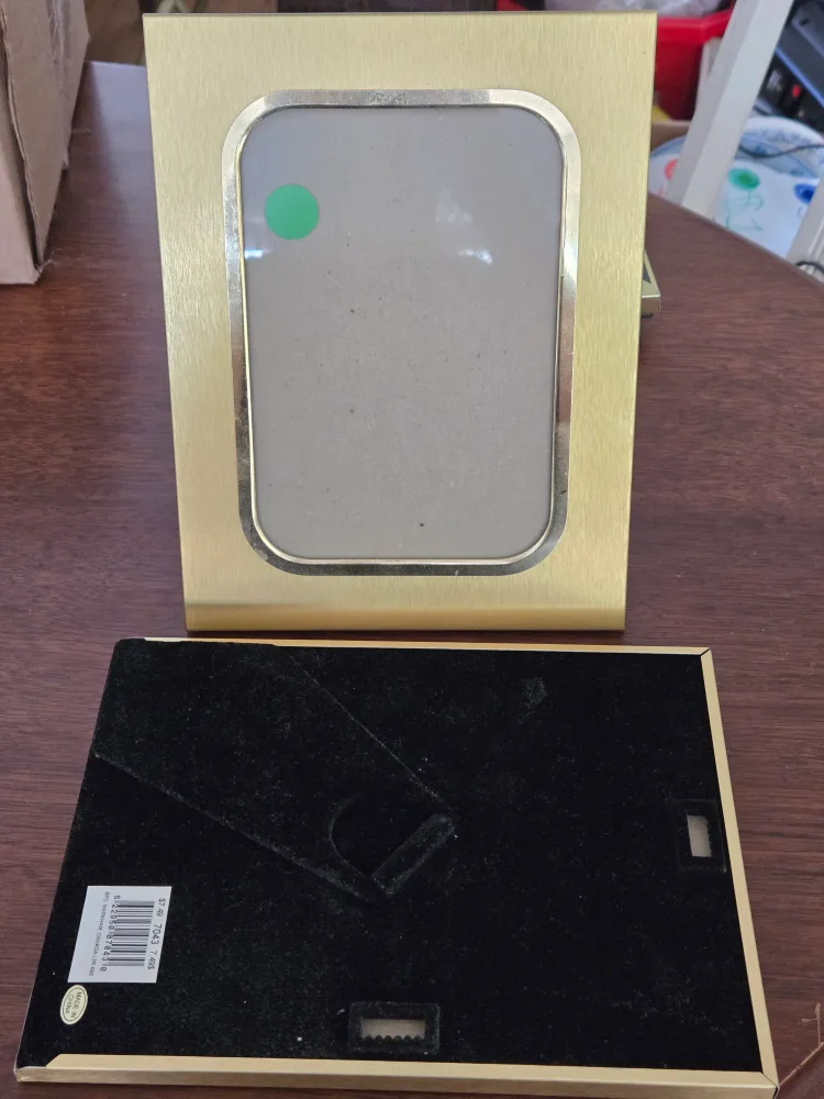 7x9 inch brass picture frames (pickup Warden/Kingston) thumbnail