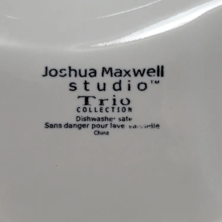 Joshua Maxwell Studio Trio Collection - used for staging image indicator(2)