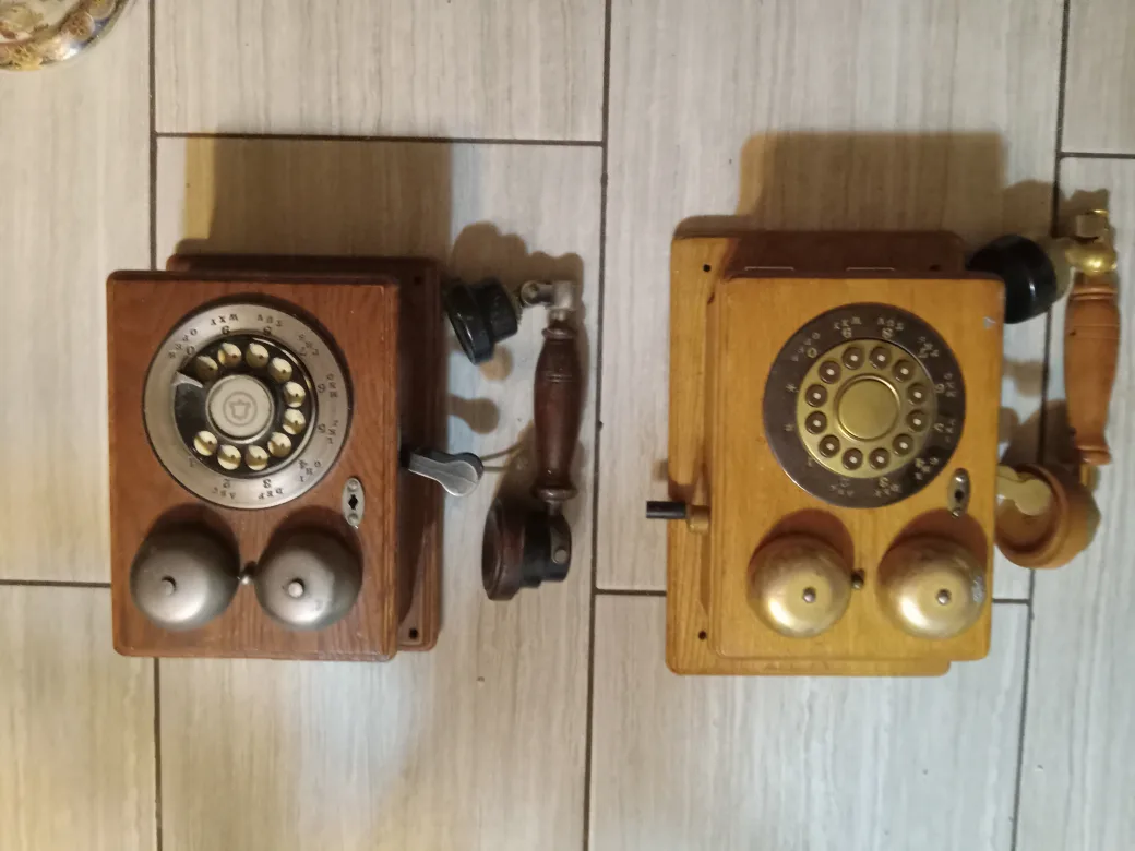 Vintage Style Rotary Dial Desk Phone thumbnail