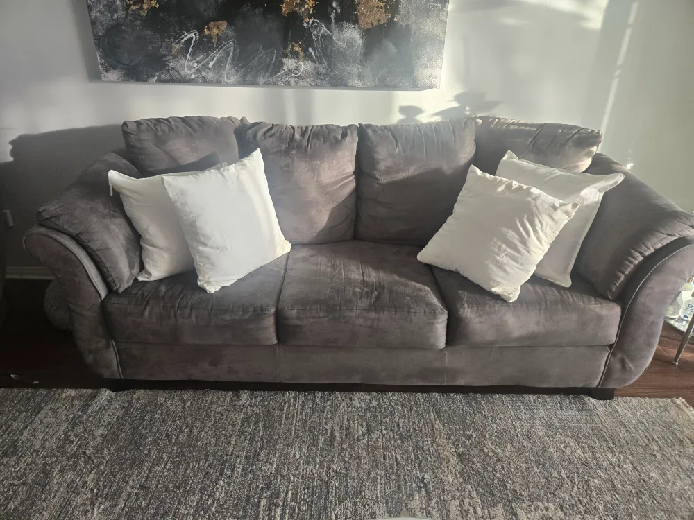 Comfortable 3-Seater Sofa - Great Condition! thumbnail