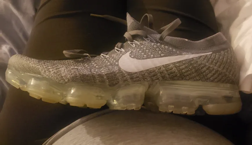 Nike Air VaporMax Flyknit Grey thumbnail