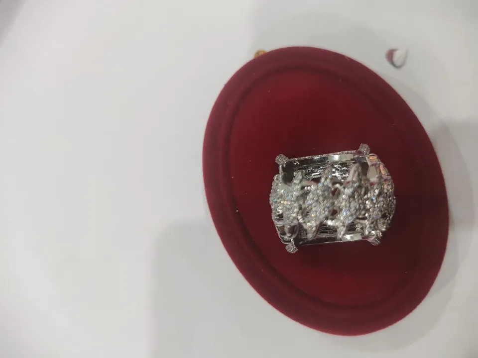 Silver Ring with Cubic Zirconia image indicator(6)