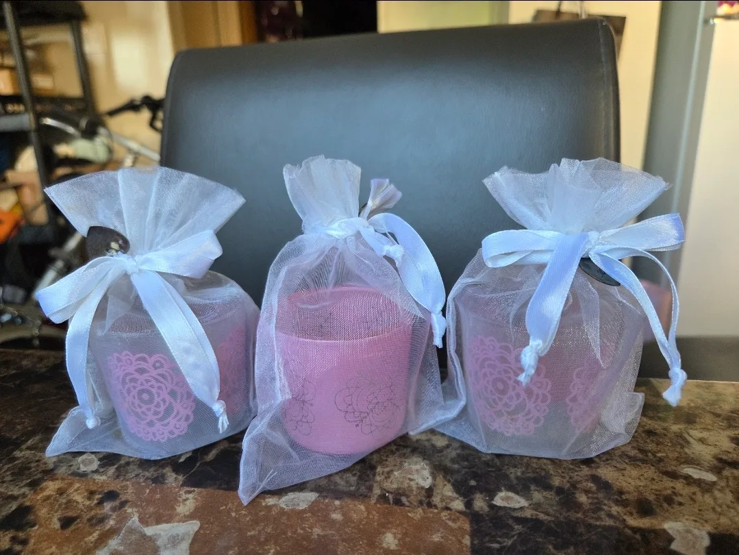 Brand New Little Cute Gifts Candles thumbnail