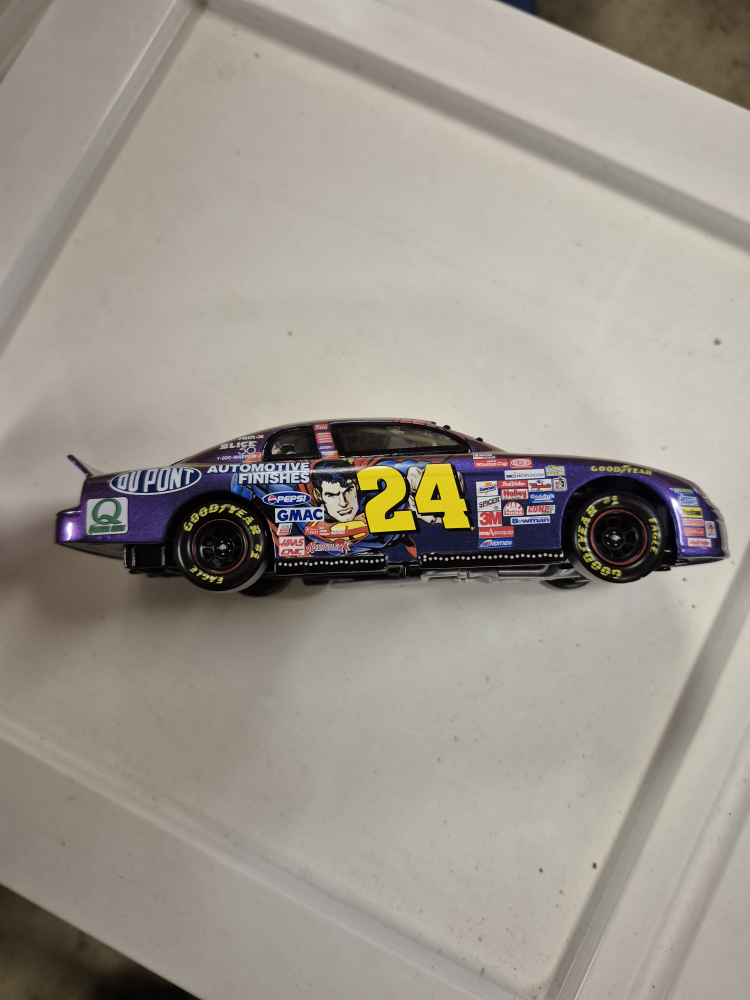 Jeff Gordon Superman Racing 1:32 Scale Stock Car 🇨🇦 - photo 2