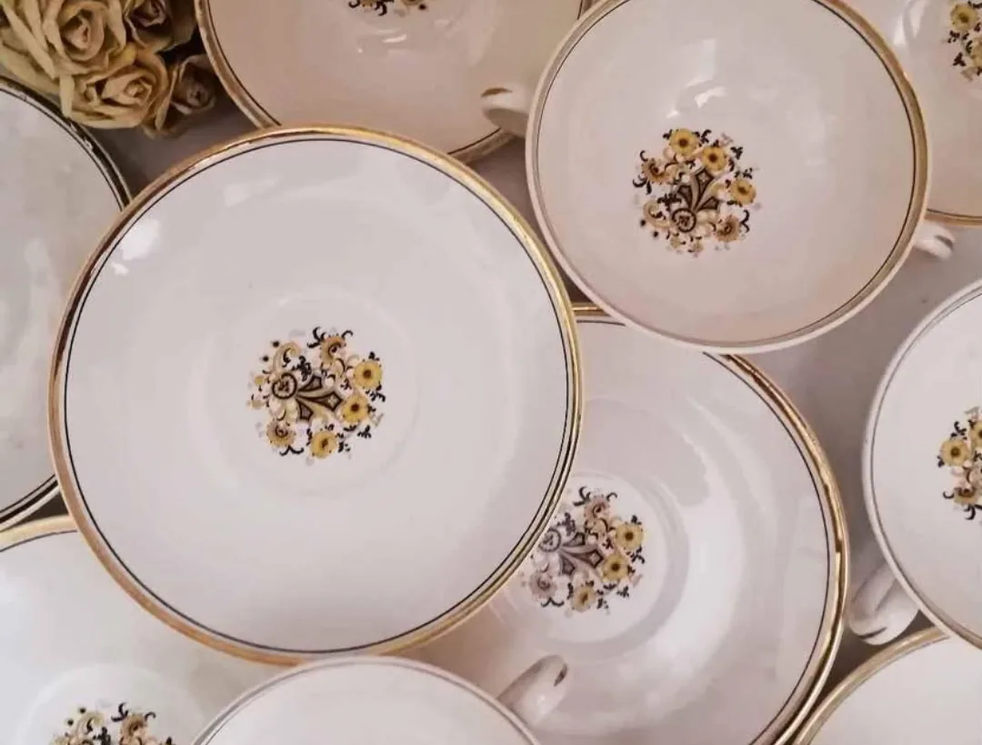 Rare Cream Soup Bowls - Her Majesty Deluxe Imperial Ware image indicator(7)