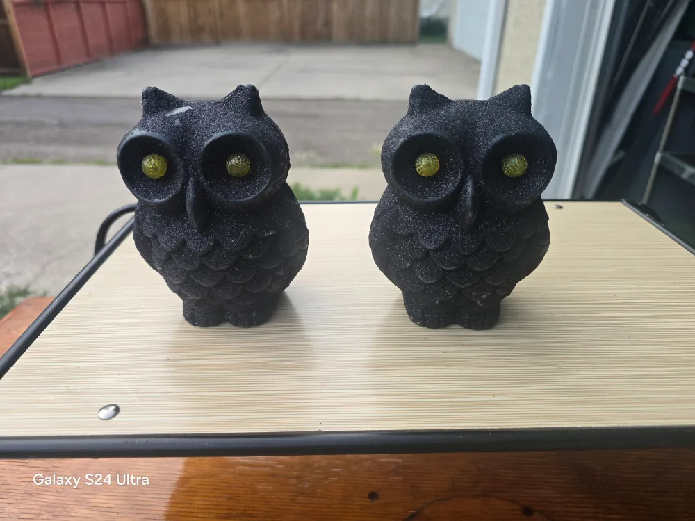 Pair of Black Owl Figurines thumbnail