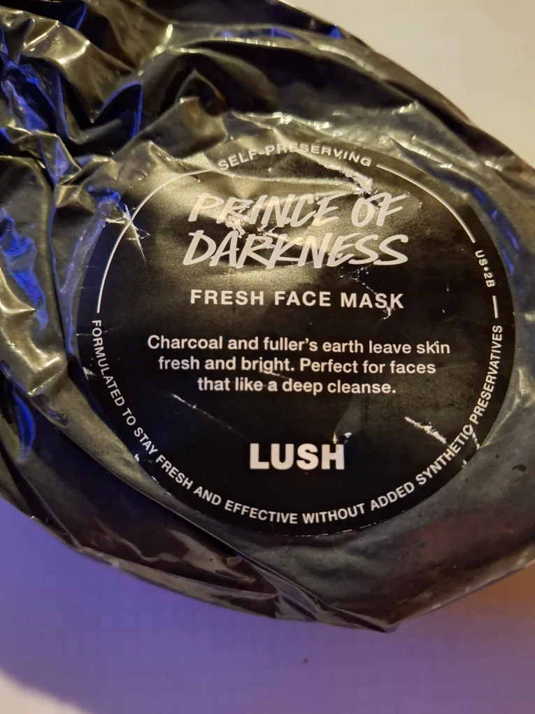 Lush Prince of Darkness Fresh Face Mask thumbnail