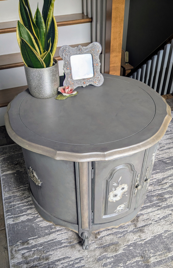 Vintage Floral Painted Accent Table - photo 2