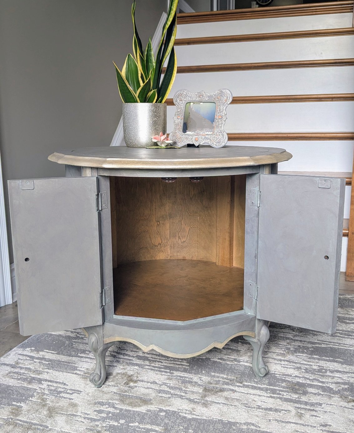 Vintage Floral Painted Accent Table - photo 3