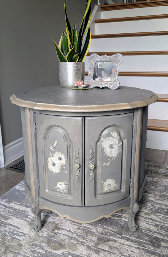 Vintage Floral Painted Accent Table - photo 4