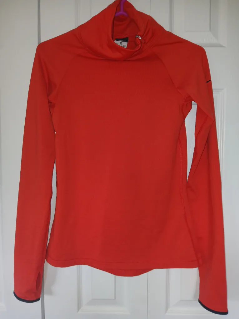 Nike Dri-FIT Long Sleeve Top - Red, Size S image indicator(2)