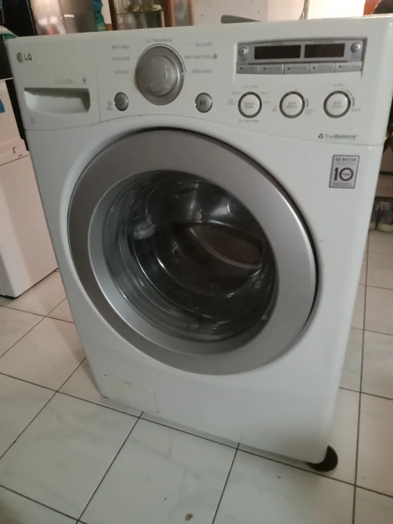 LG TrueBalance Washer thumbnail