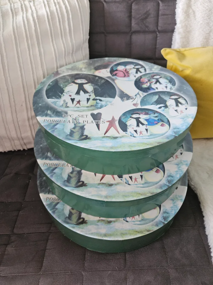 Classic Giftware 5-pc Porcelain Plates Set image indicator(6)