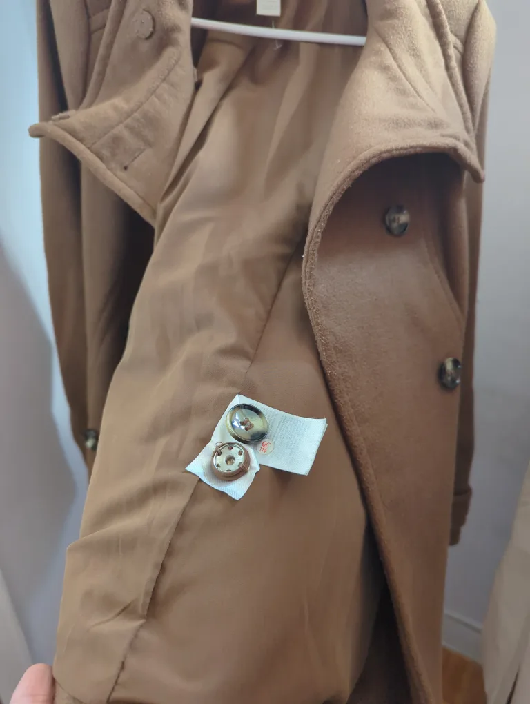 H&M Brown Women's Coat Size XS image indicator(3)