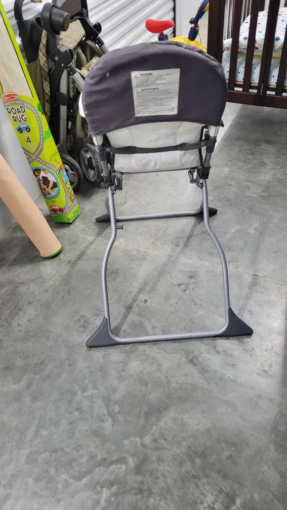 Cosco High Chair image indicator(3)