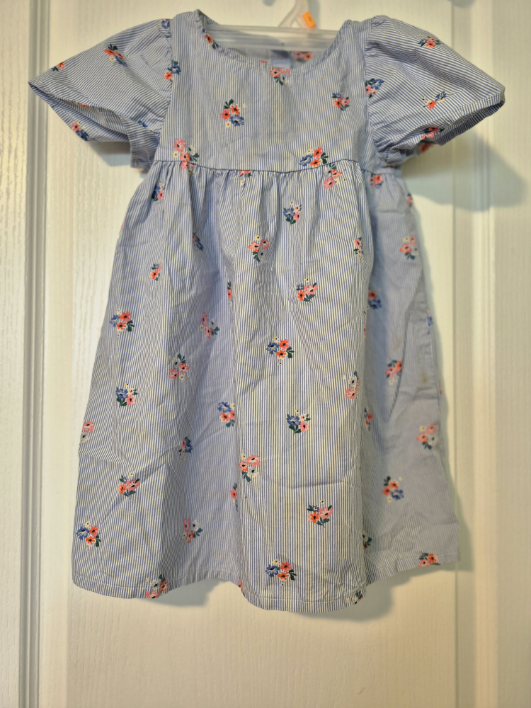 Kids clothing
