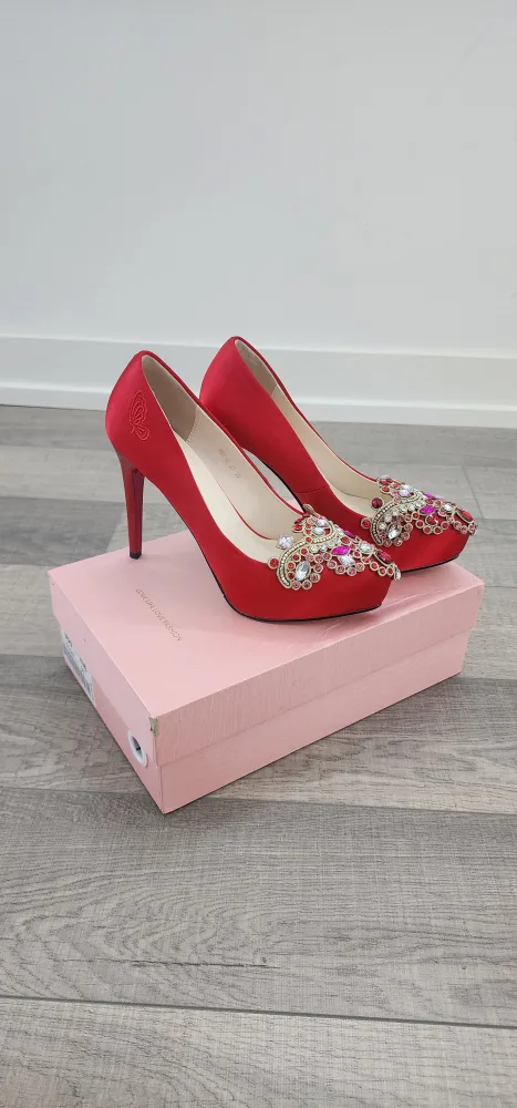 Red Heels with crystal Embellishments image indicator(5)