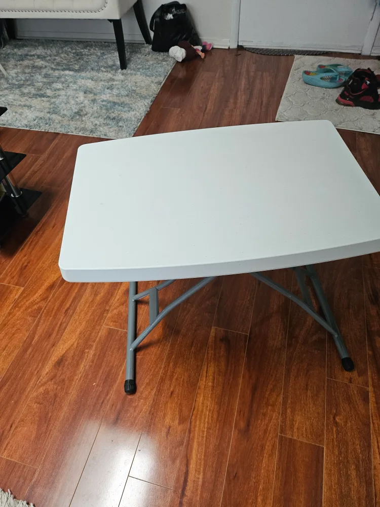 Folding Table - Great Condition! thumbnail