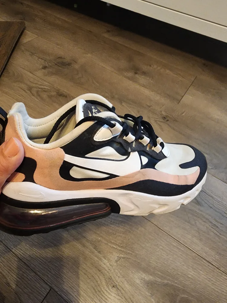 Nike Air Max 270 React Sneakers image indicator(5)