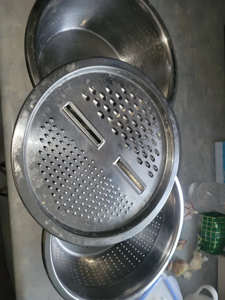 Stainless Steel Colander and Grater Set thumbnail