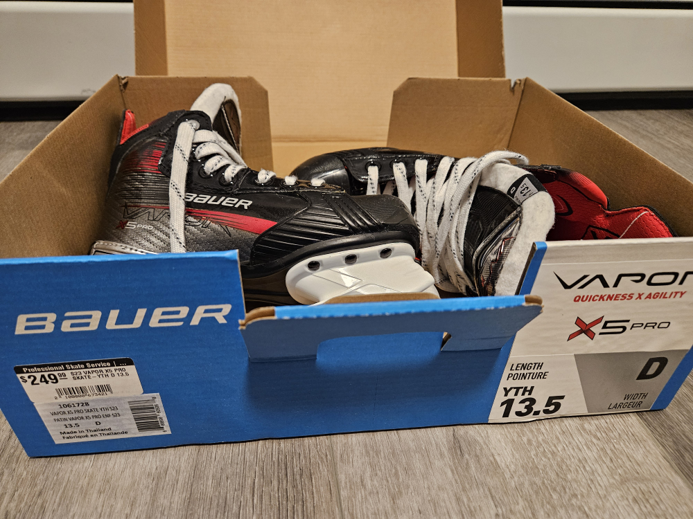 Bauer Vapor X5 Pro Youth Ice Hockey Skates - Size 13.5 - photo 4