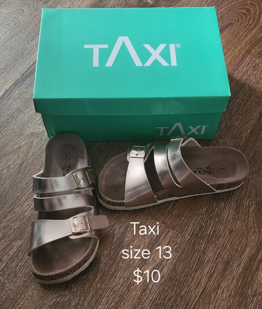 selection of girls' shoes image indicator(7)