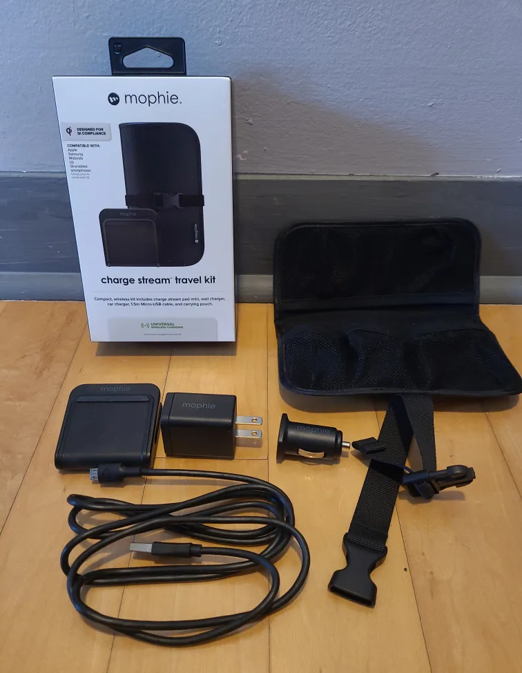 Mophie Charge Kit - Wireless Pad, Wall Charger, Car Charger thumbnail
