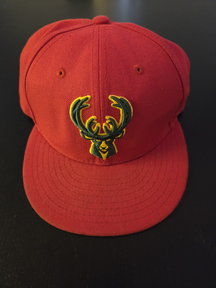 New Era Milwaukee Bucks Red 9FIFTY Hat