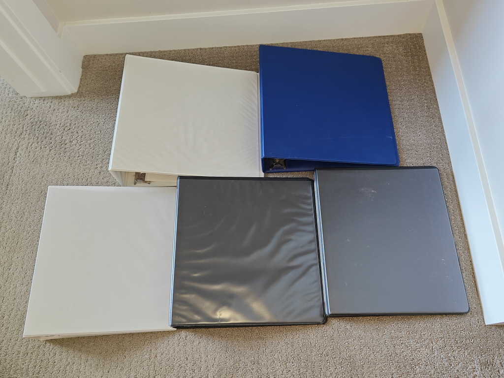 5 Binders - 2.5" & 1.5" & 1/2" Letter Size 8-1/2"x11" - photo 3