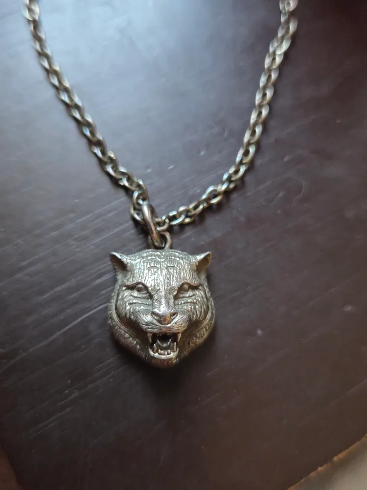 Silver Pendant Necklace thumbnail