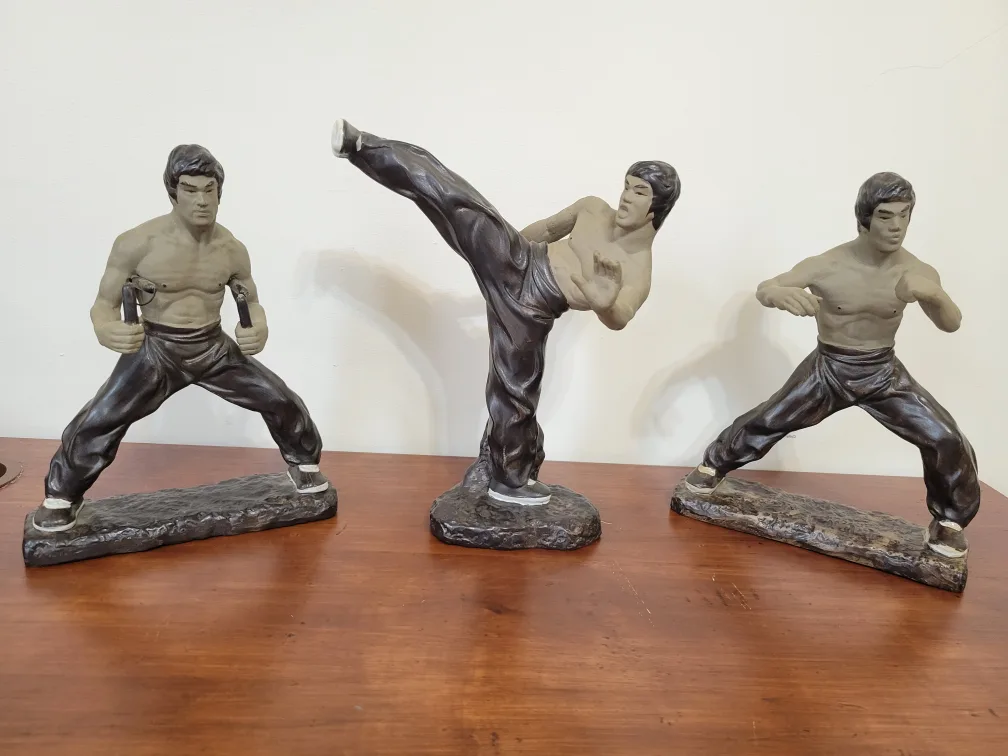 Bruce Lee Statue Figurine Set of 3 image indicator(3)