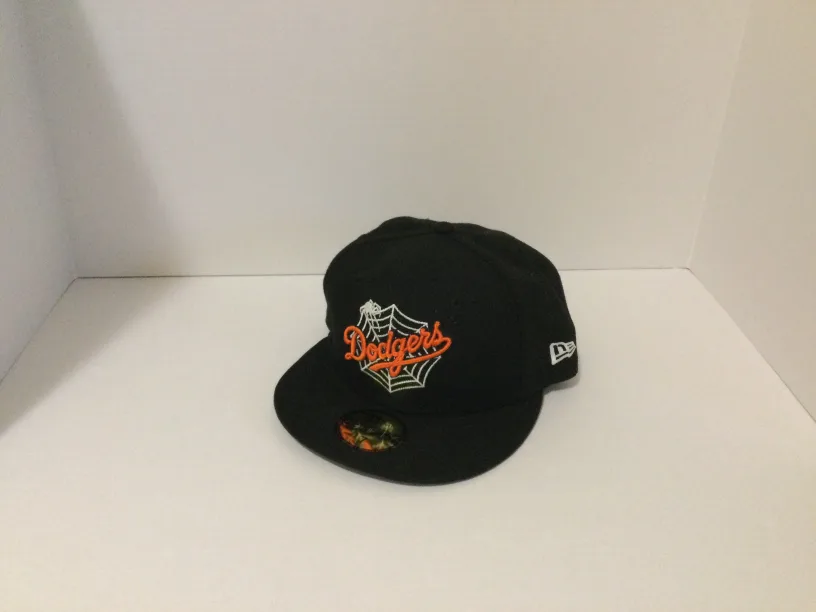 LA Dodgers Hat image indicator(3)