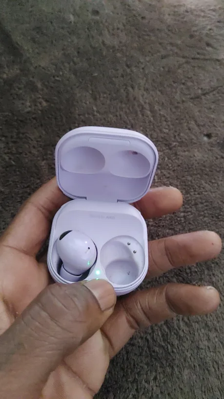 Samsung Galaxy buds thumbnail
