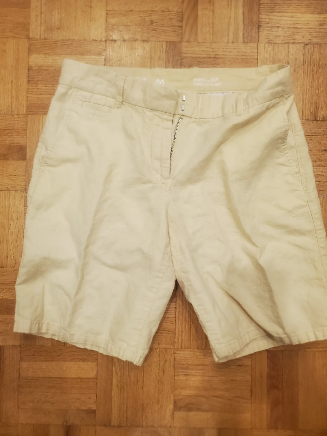 Women's size 00 Yellow shorts thumbnail