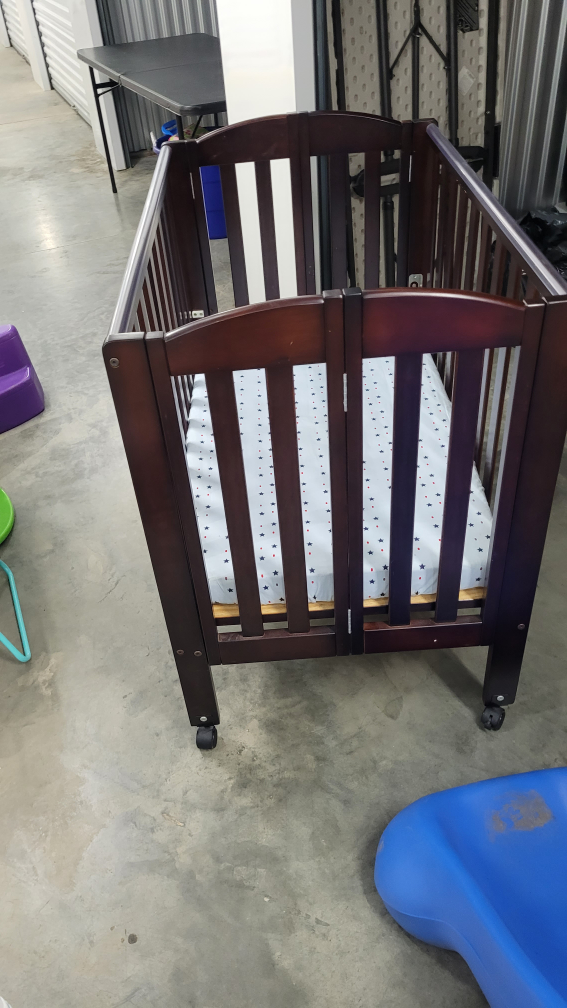 Brown Wooden Baby Crib - photo 2