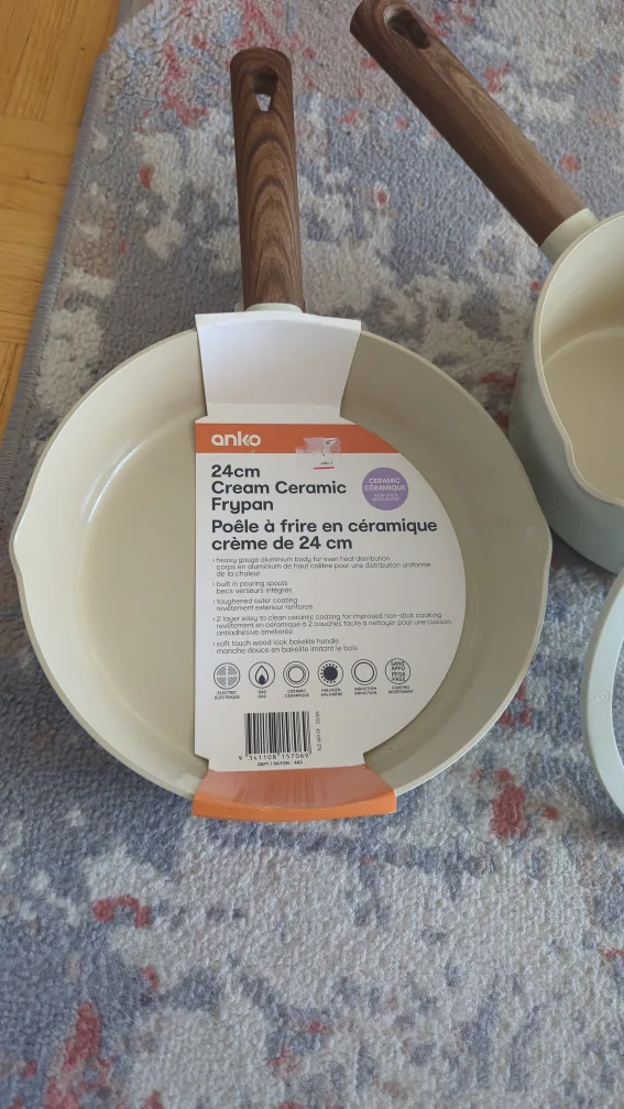 New Anko 24cm Cream Ceramic Frypan & Saucepan with Lid 🥕 image indicator(2)