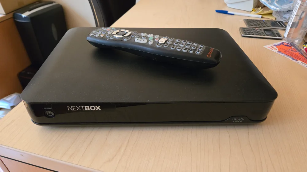Cisco Nextbox 9865HD Digital Home Terminal image indicator(3)