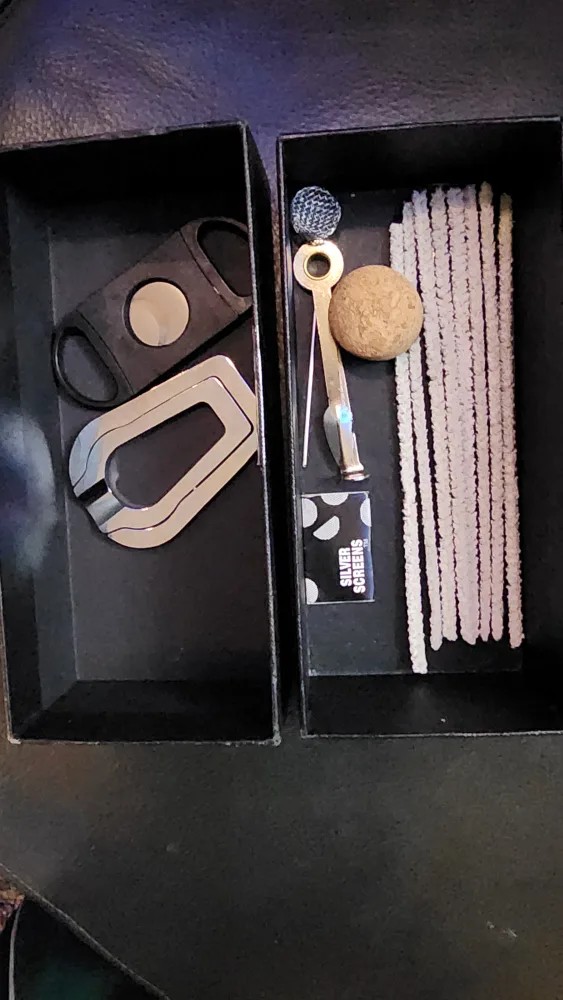 Cigar Cutter & Pipe Kit thumbnail