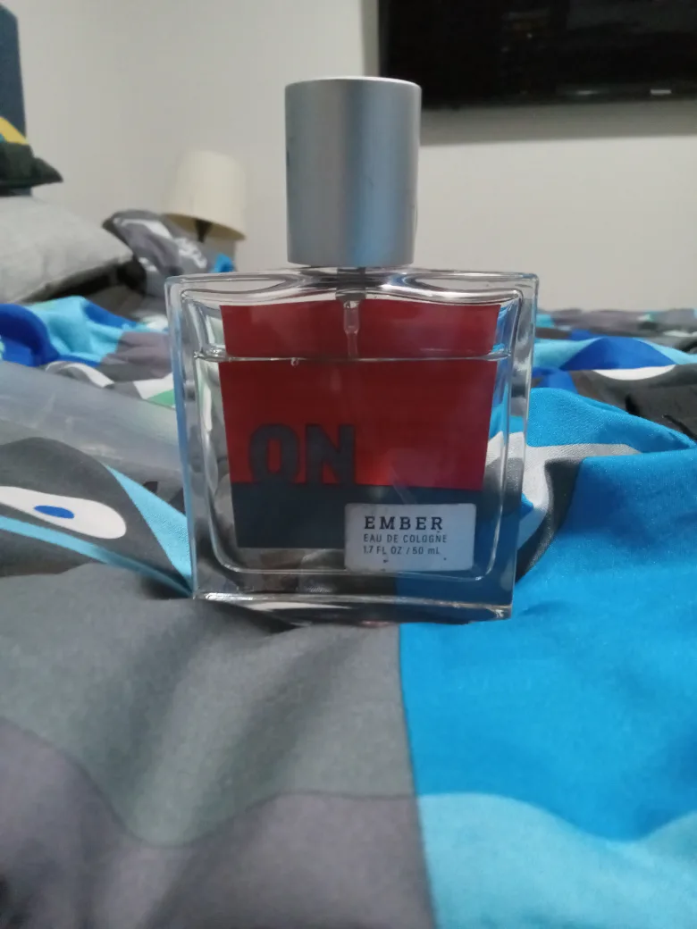 Old Navy Ember Eau de Cologne 50 mL thumbnail
