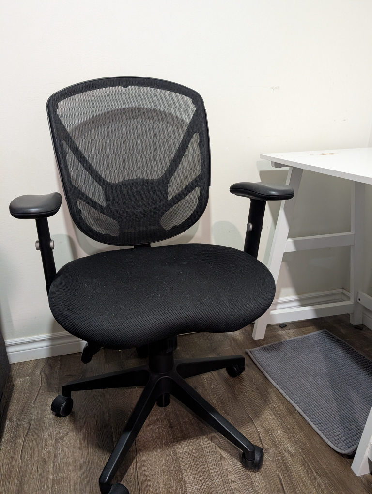 Black Mesh Office Chair & White IKEA Desk - photo 4
