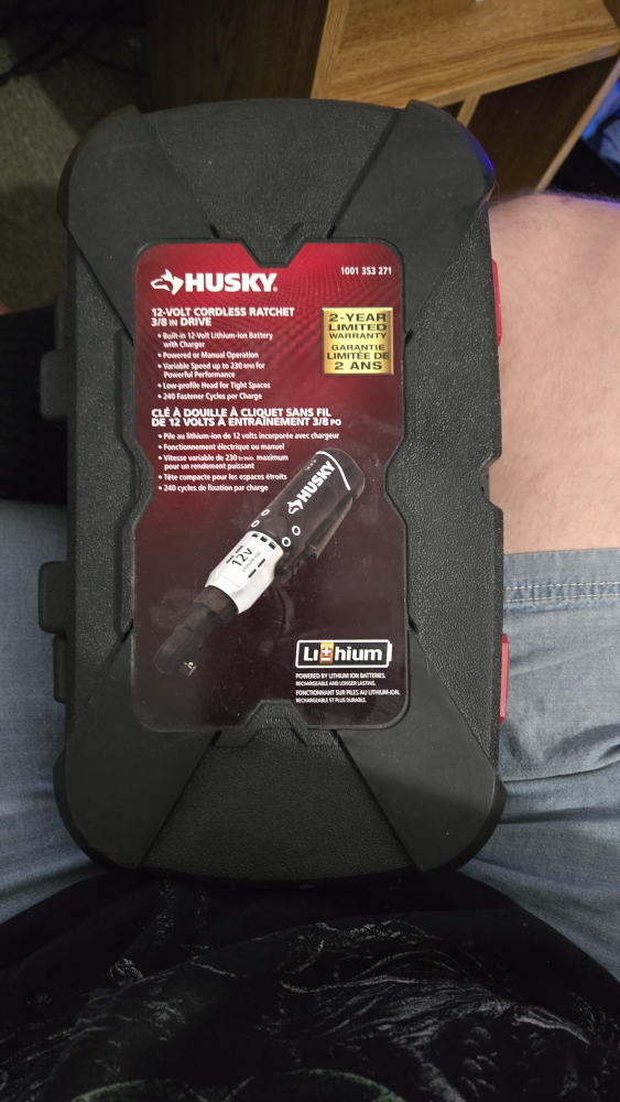 Husky 12-Volt Cordless Ratchet 3/8 in. - photo 2