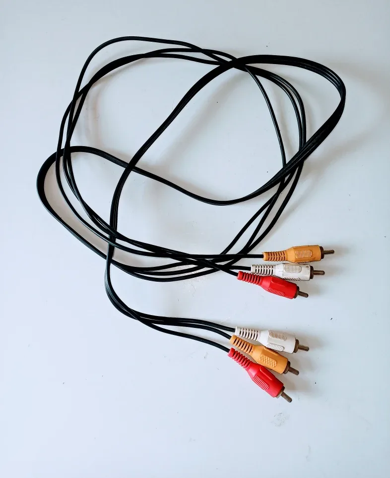 RCA cable male-to-male 🇨🇦 thumbnail