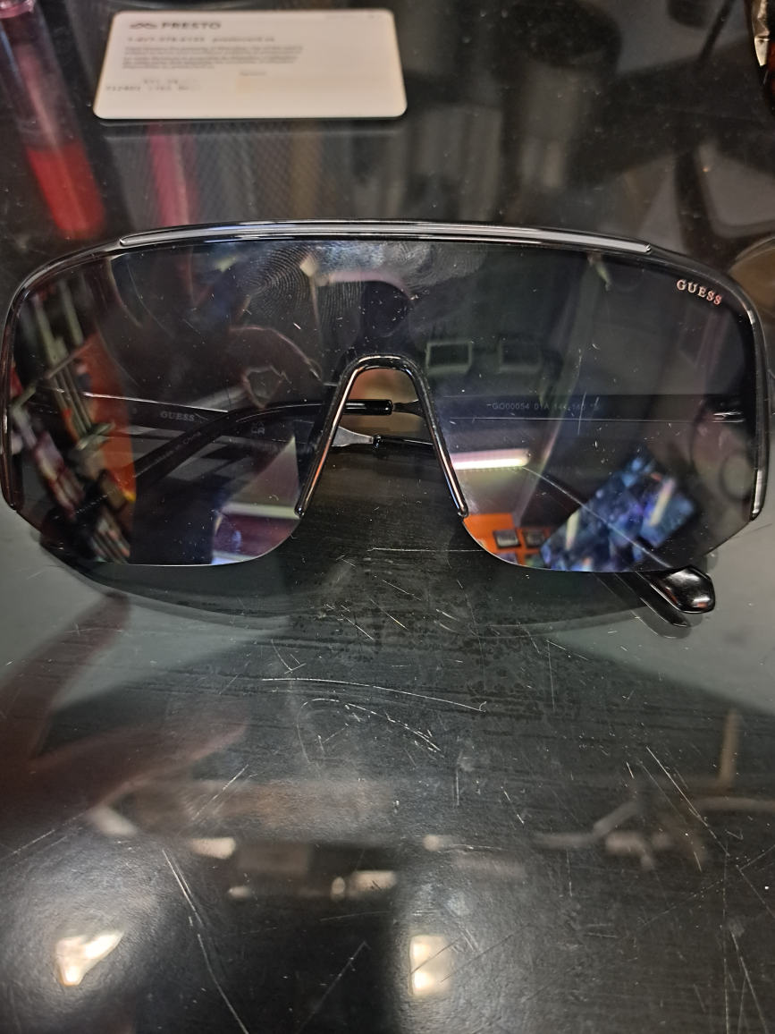 Guess Sunglasses - Black